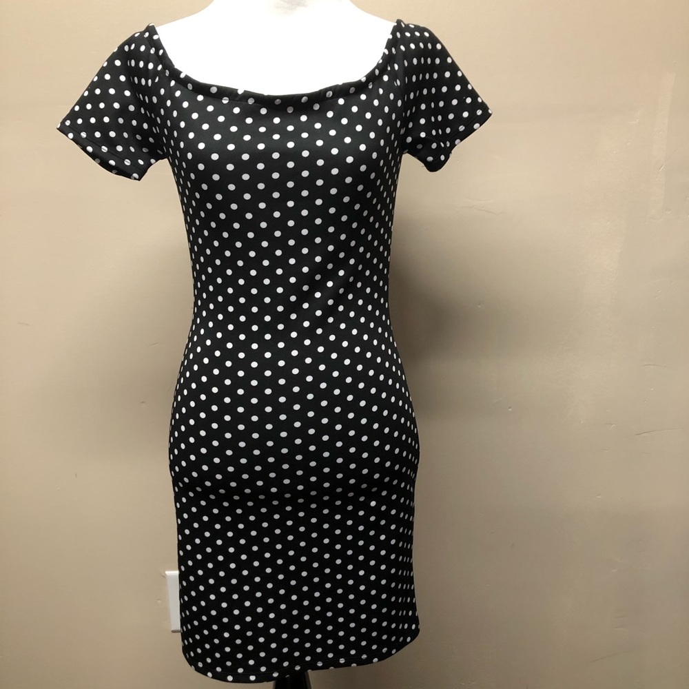 Forever21 Polka Dot Off Shoulder Rockabilly Dress
